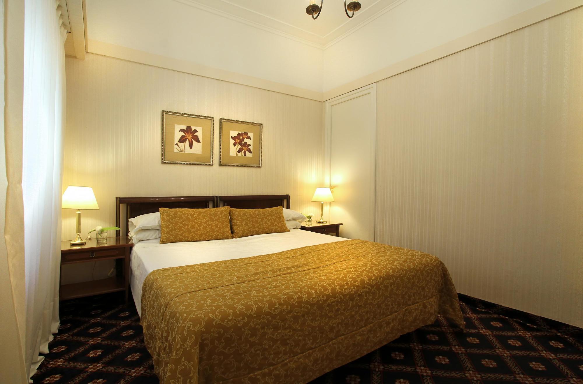 Carsson Hotel Downtown Буенос Айрес Екстериор снимка